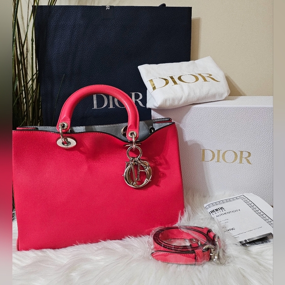 ❌SOLD❌ 💗 Diorissmo Bullcalf 💗 - Picture 14 of 16